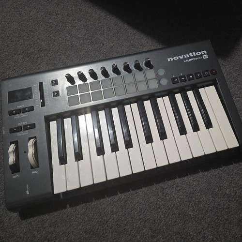Novation launchkey mini mk3 - launchkey,