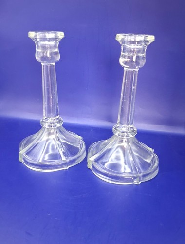 Moulded glass column