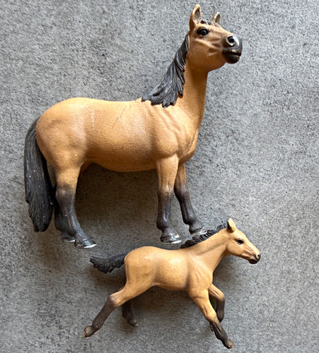 Horse foal figurines - horse, &