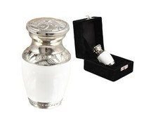 Mini keepsake ashes urn for