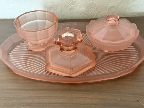 Art deco vanity dressing - vanity/,