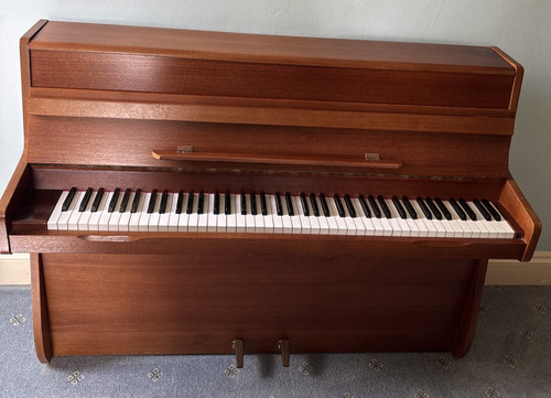 Barratt robinson upright - &,