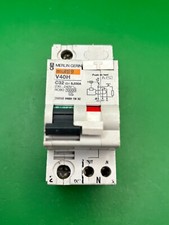 Merlin Gerin 26898 V40H C32 32A 30mA RCBO