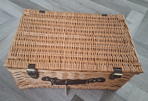 Brand new luxury wicker picnic - brand,