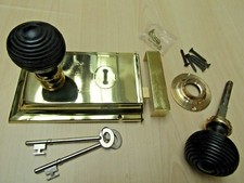 TRADITIONAL CLASSIC RETRO