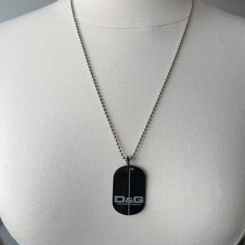Dolce gabbana logo - &, tag