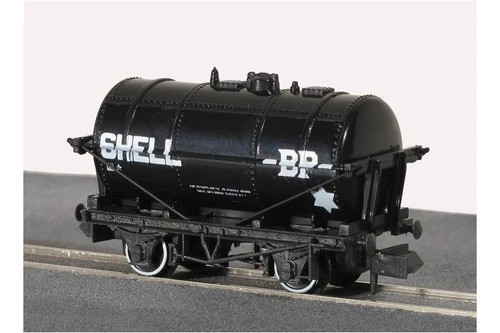 Peco petrol tank wagon - petrol, shell