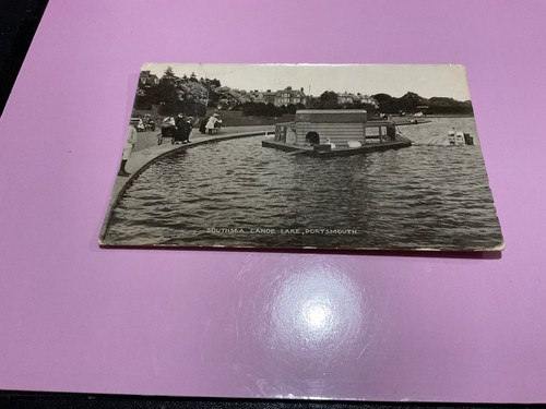 Southsea canoe lake - canoe,