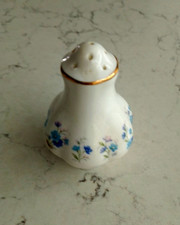 Royal Albert Memory Lane -