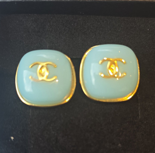 Chanel logo blue enamel - blue,