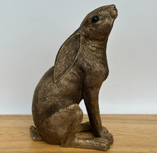 Bronze Moongazing Hare