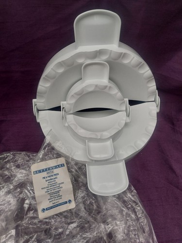 New vintage betterware pie - new,