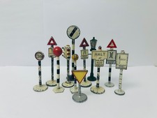 Dinky Toys road signs, traffic
