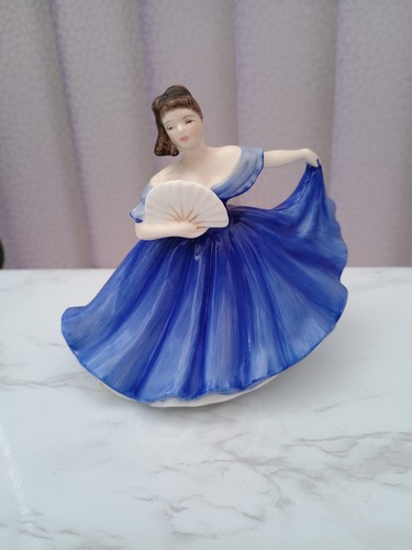 Royal doulton figure elaine - figure,