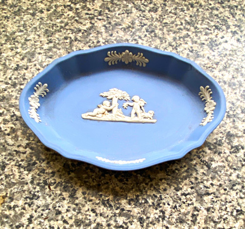 Wedgwood blue jasperware oval - blue,