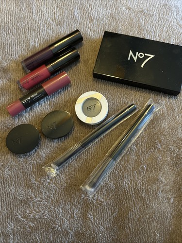 No7 bundle eyeshadow - no7, brushes