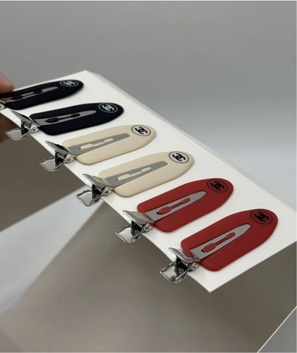 Chanel beauty pair hair - beauty, clip
