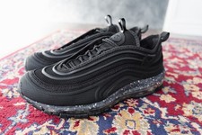 Size 10 - Nike Air Max