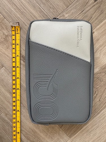 Lufthansa business class - business,