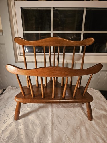 Vintage early american windsor - early,
