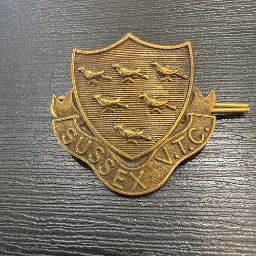 Sussex cap badge - v.t.c.,