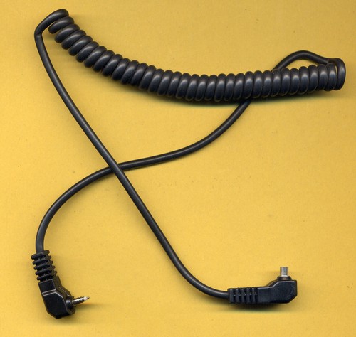 Coiled sync lead for vivitar - sync,