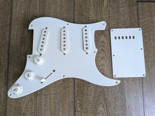 Genuine squier strat - genuine,