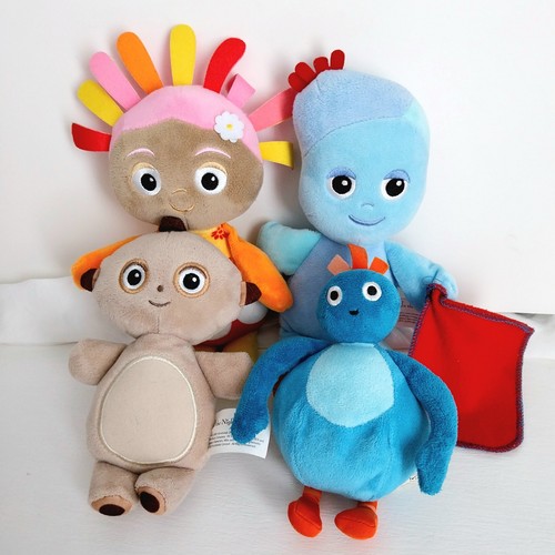 The night garden plush - in,