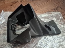 GENUINE MITSUBISHI OIL DUCT