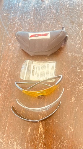 Ess ice glasses - -, 3