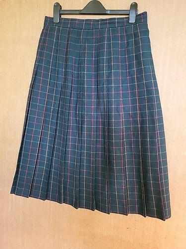 Vintage moffat woollens tartan - moffat,