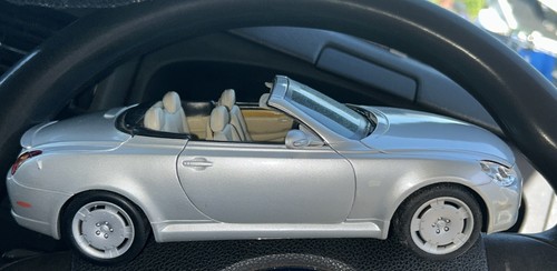 Model lexus sc430 open top - model,