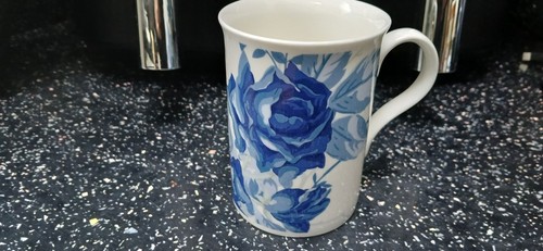 Laura ashley fine china mug - ashley,
