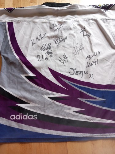Signed manchester storm - manchester,