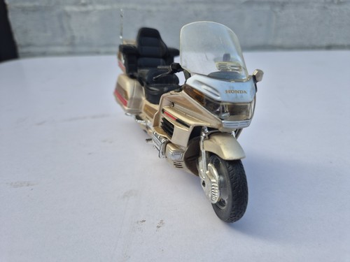 Maisto honda gold wing - 1:18,