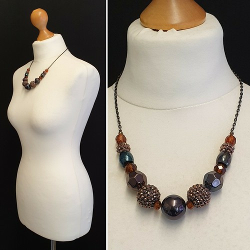 Chunky brown amber - chunky,