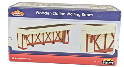Bachmann 137 wooden station - 44-137,