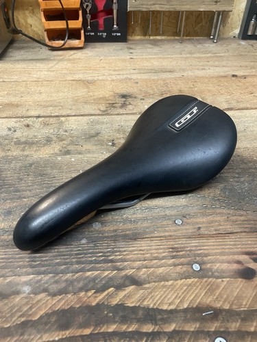 300g 140mm mtb bike saddle - gt,