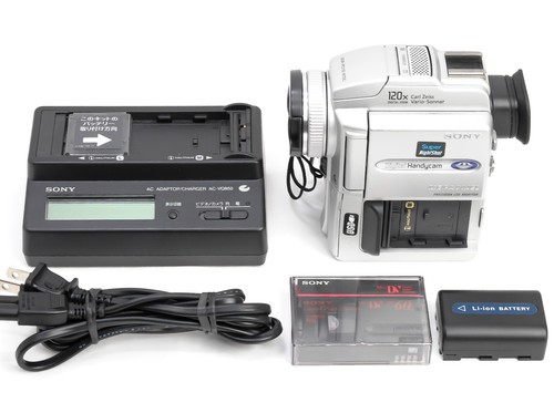 Mint sony handycam dcr pc110 - mint,