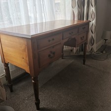 Wooden Jaycee dressing table