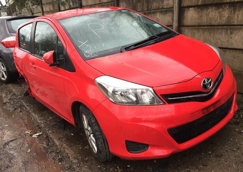 Toyota yaris vvt i petrol - yaris,