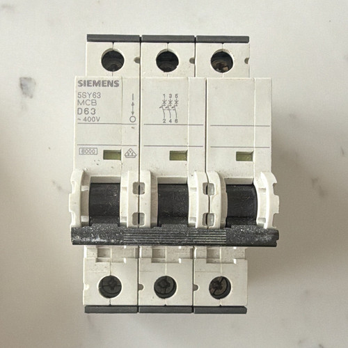 Siemens 5sy63 type 63a - 5sy63, d