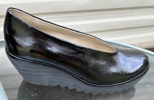 Gorgeous black patent wedge - black,
