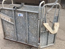 IAE Dehorning Crate Large Model New Floor Fitted Could Send At Cost 400+Vat £480