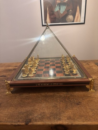 King tutankhamun chess set - king,