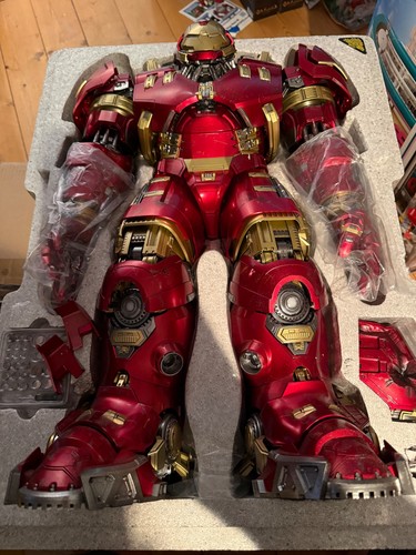 Hot toys avengers age of - hot,