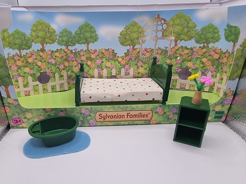 Sylvanian families green - families,
