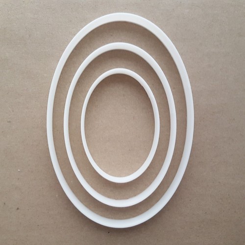 Oval curve egg - oval,