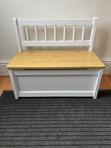 Wooden toy box seat - in,