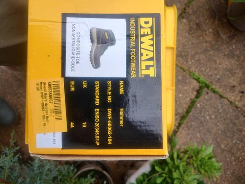 Dewalt safety boots size 44 - safety, 10/44